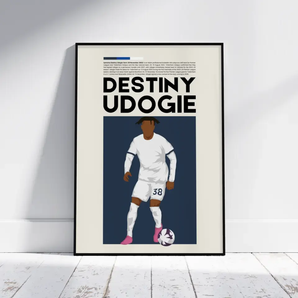 Destiny Udogie Tottenham - Minimalist