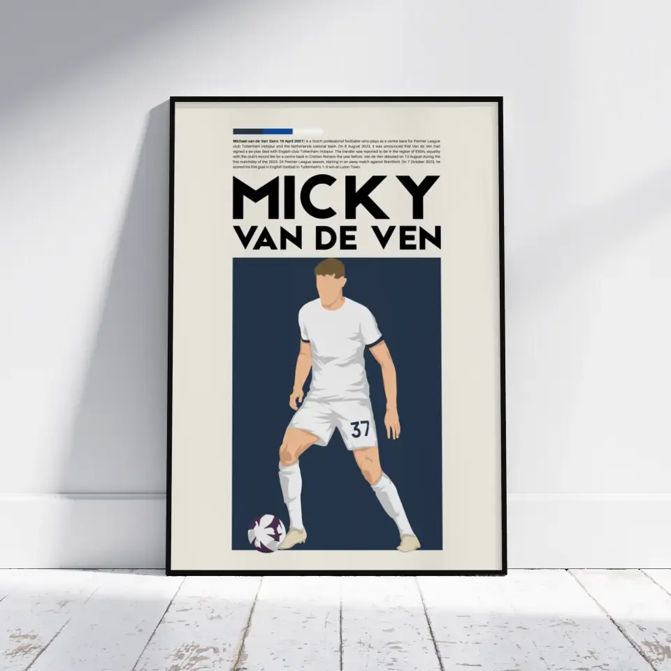 Micky van de Ven Tottenham - Minimalist